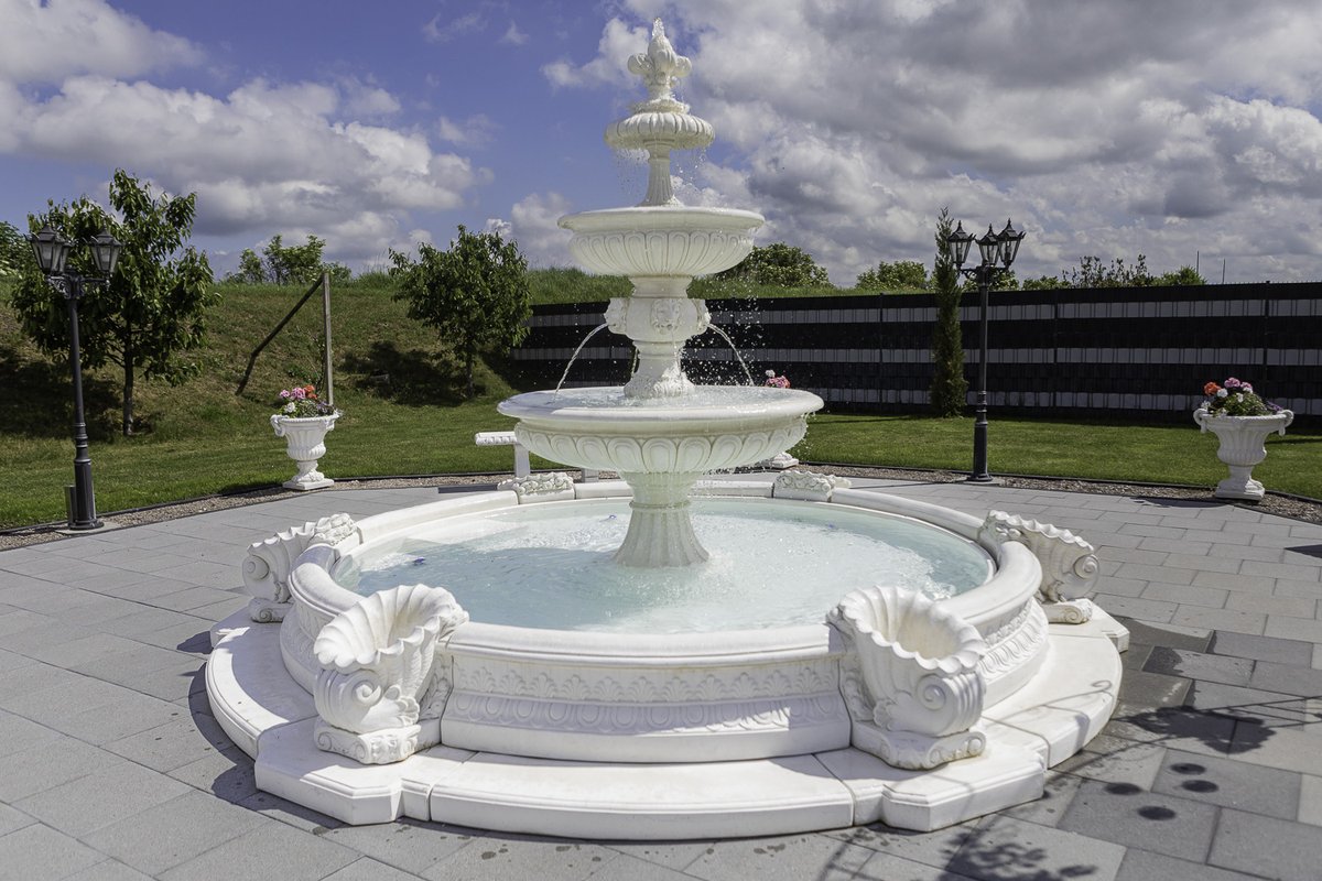 Aussenbereich Villa Restaurant Soemmerda Garten