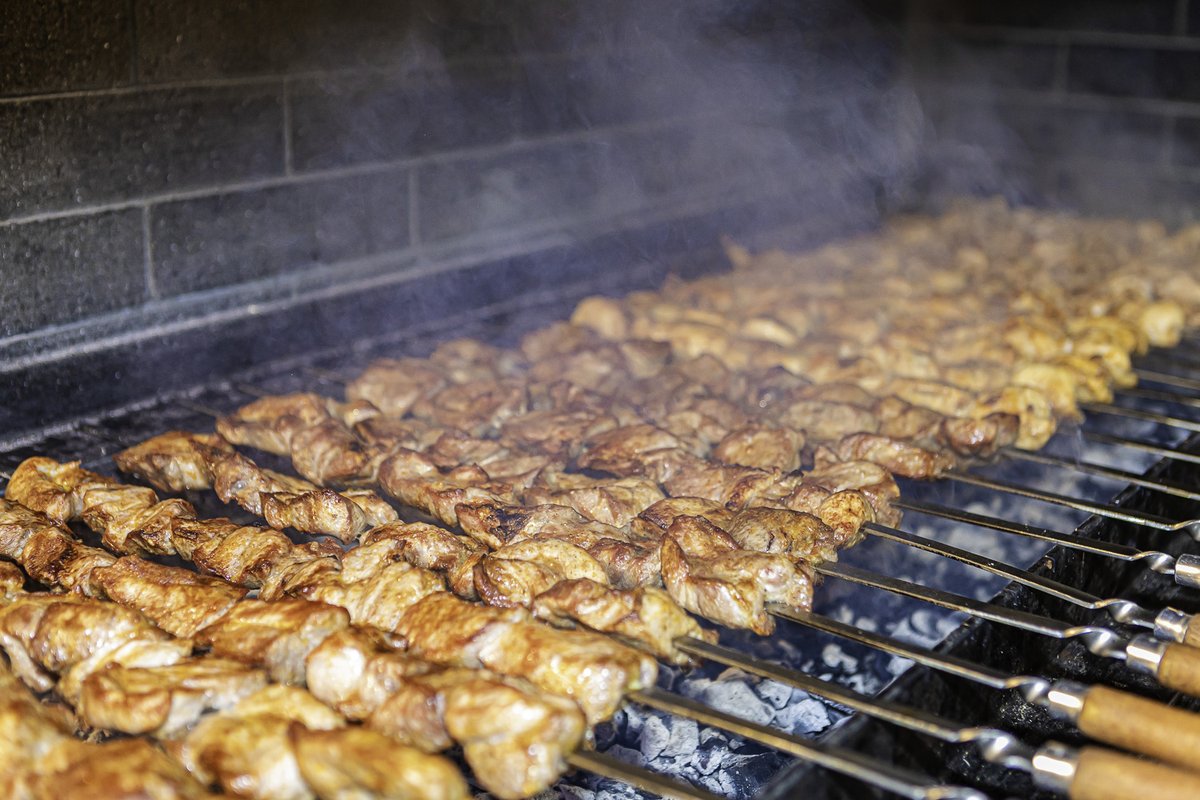 Armenische Speise vom Holzkohlegrill