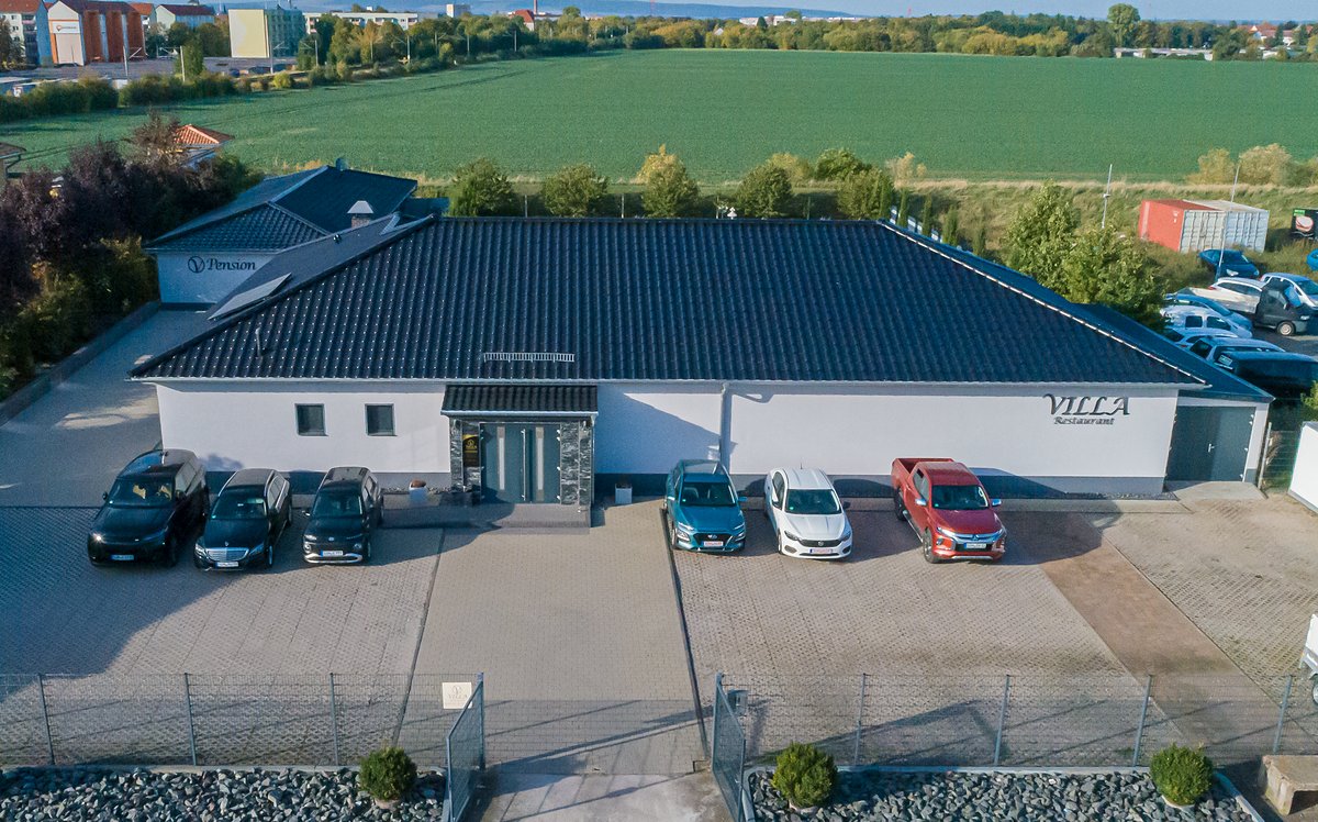 Villa Restaurant Soemmerda Aussenansicht von vorn Erfurter Hoehe 14