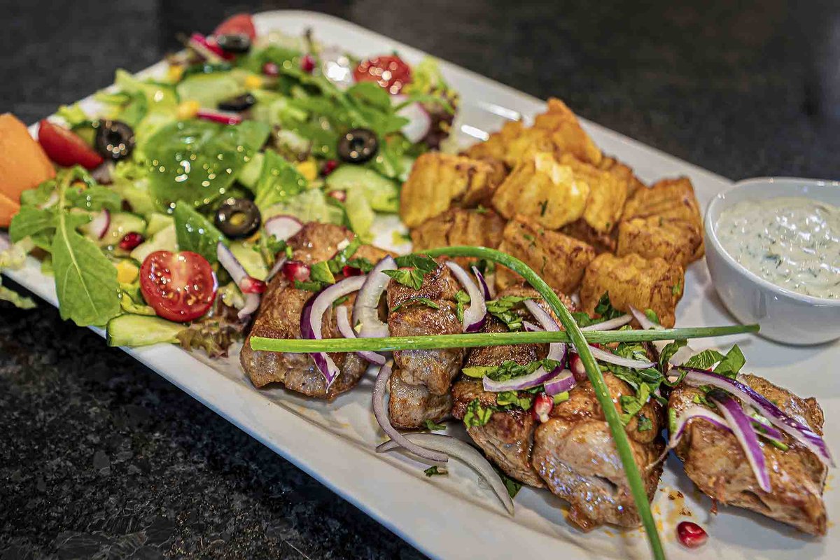 Chorowatz armenisches Schaschlik vom Holzkohlegrill Villa Restaurant Soemmerda